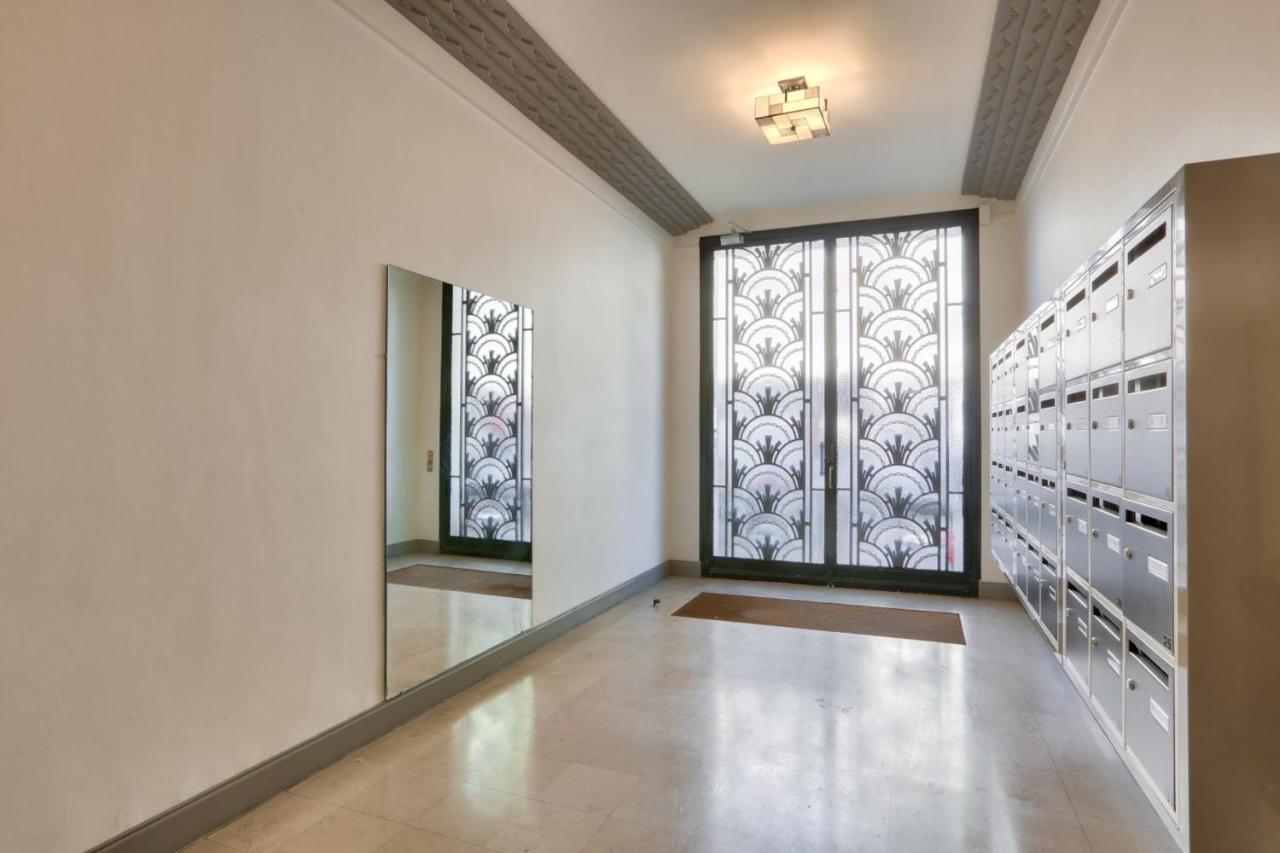 Charming Studio - Paris 18Th District Apartamento Exterior foto